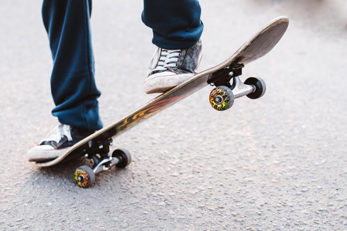 gifts for 9 year old boys-Skateboard